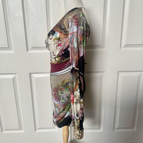 Sky Bodycon mini dress with gold cuffs - Picture 3 of 12